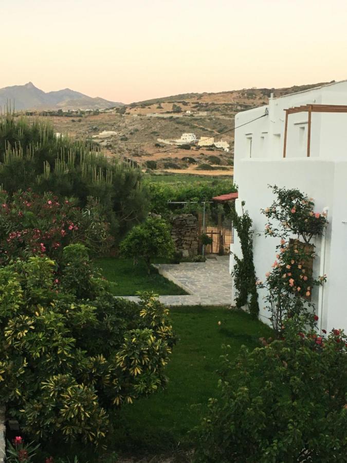 Ninemia Naxos Suites Agios Thaleleos Luaran gambar