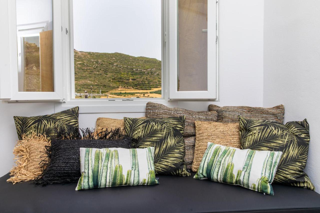 Ninemia Naxos Suites Agios Thaleleos Luaran gambar